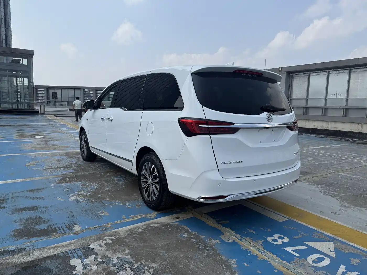 Buick GL8 2021 Land Business Class 652T Luxury фото 8