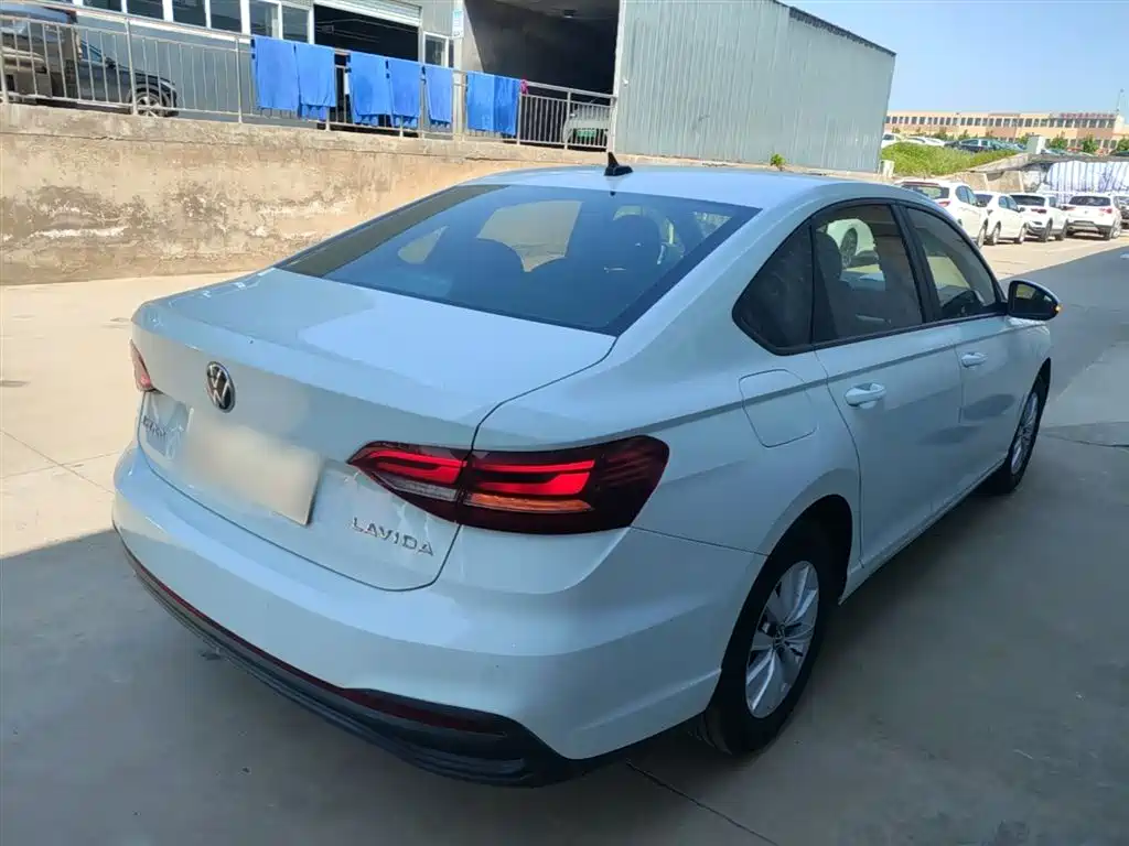 Volkswagen Lavida 2024 Model 1.5L Automatic Delight Edition фото 7