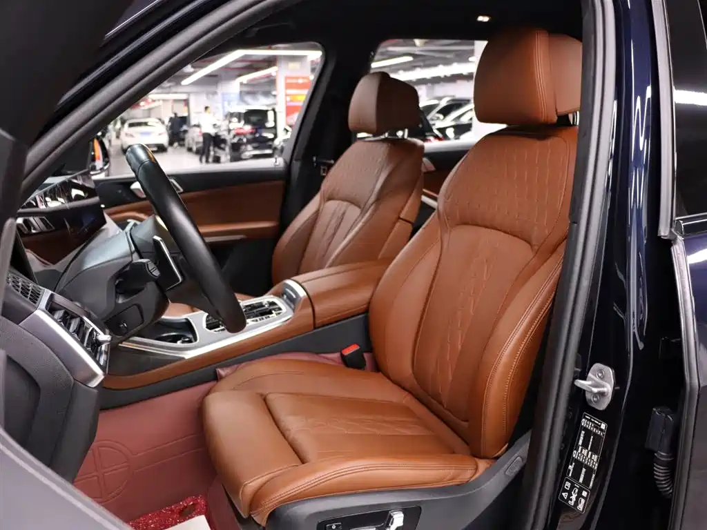 BMW X7 2023 xDrive40i Exclusive M Sport Package фото 9