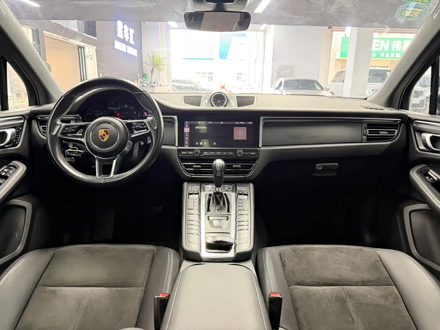 Porsche Macan 2018 Macan 2.0T фото 6