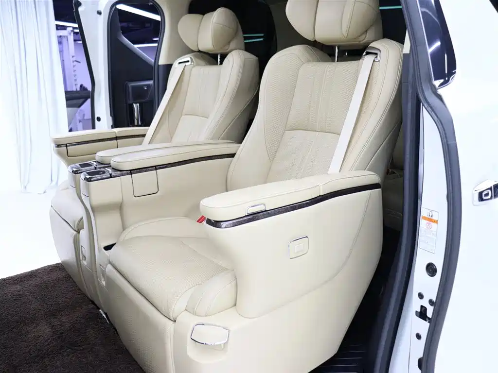Toyota Alphard 2021 Hybrid 2.5L Premium фото 7