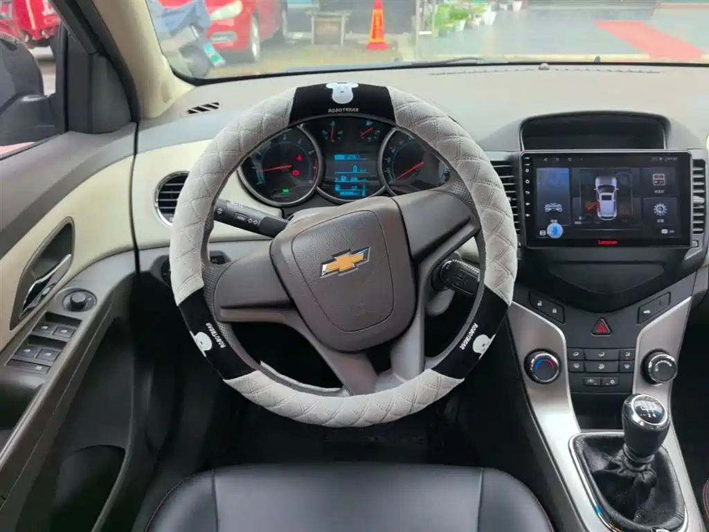 Chevrolet Cruze 2015 1.5L Classic SL MT фото 11