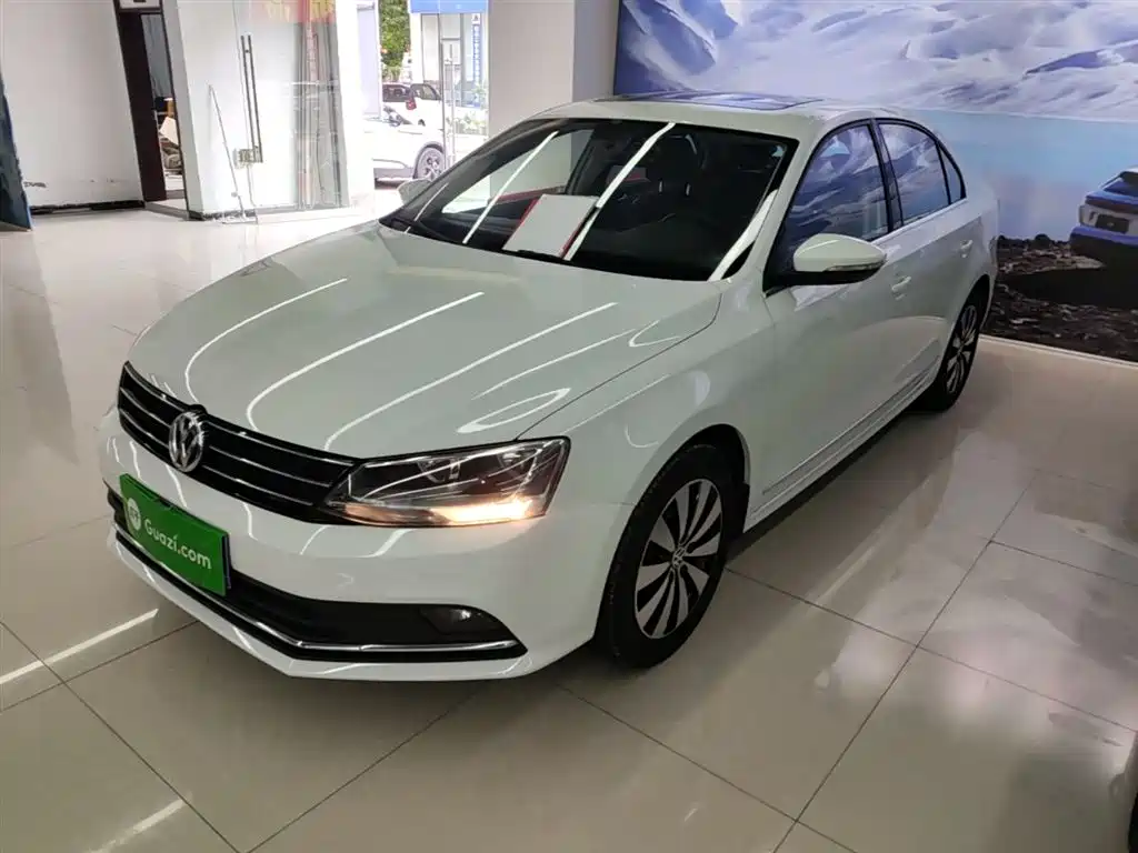 Volkswagen Sagitar 2017 1.6L Automatic Comfort