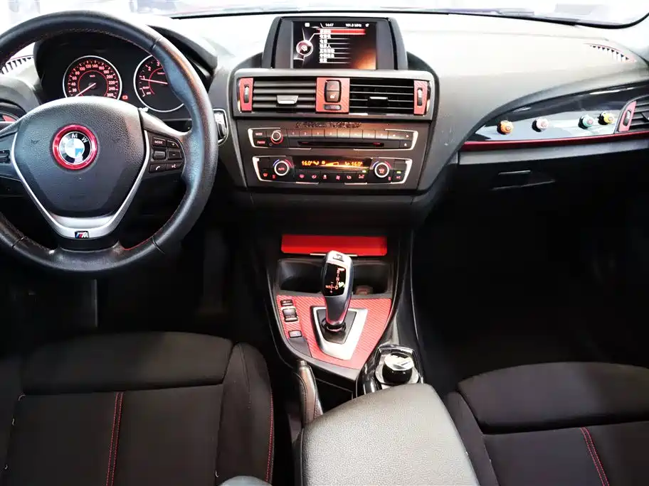 BMW 1 Series (Import) 2013 Facelift 118i Sport Model фото 6