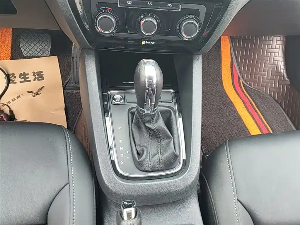 Volkswagen Sagitar 2018 280TSI DSG Comfort фото 14