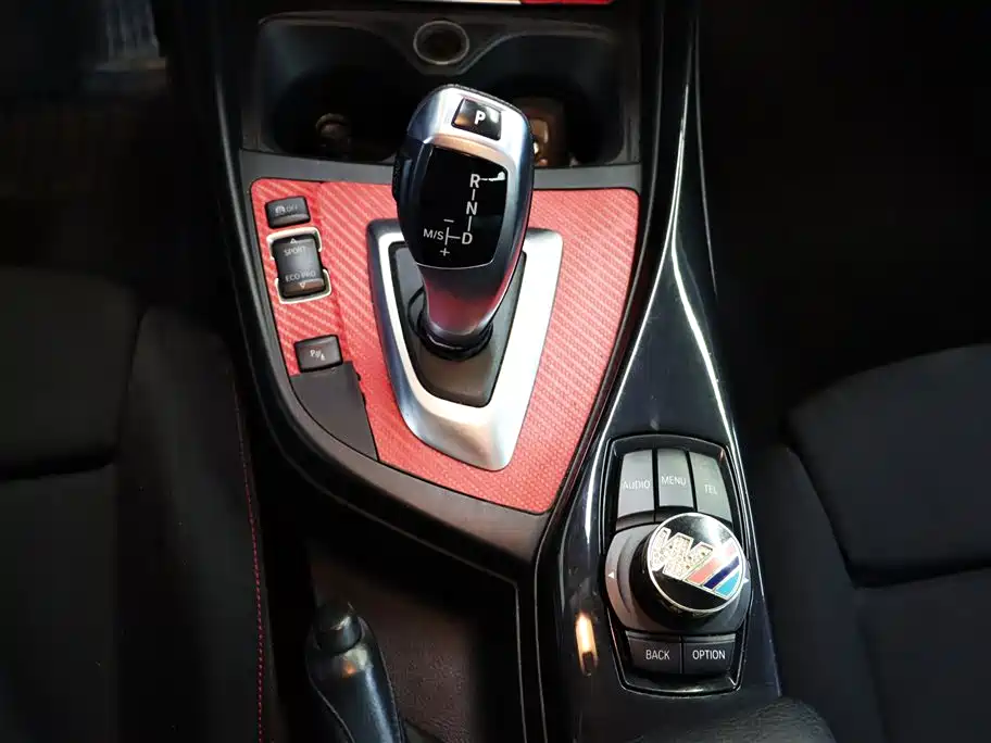 BMW 1 Series (Import) 2013 Facelift 118i Sport Model фото 14