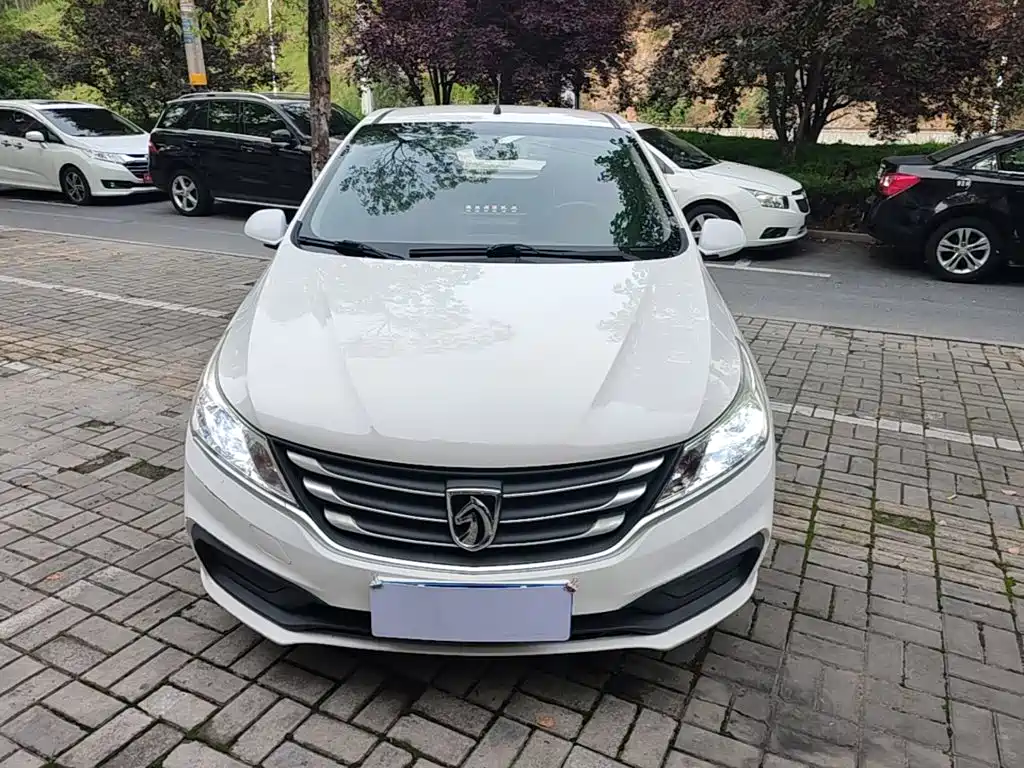 Baojun 310 2017 2016 1.2L Manual Comfort Model