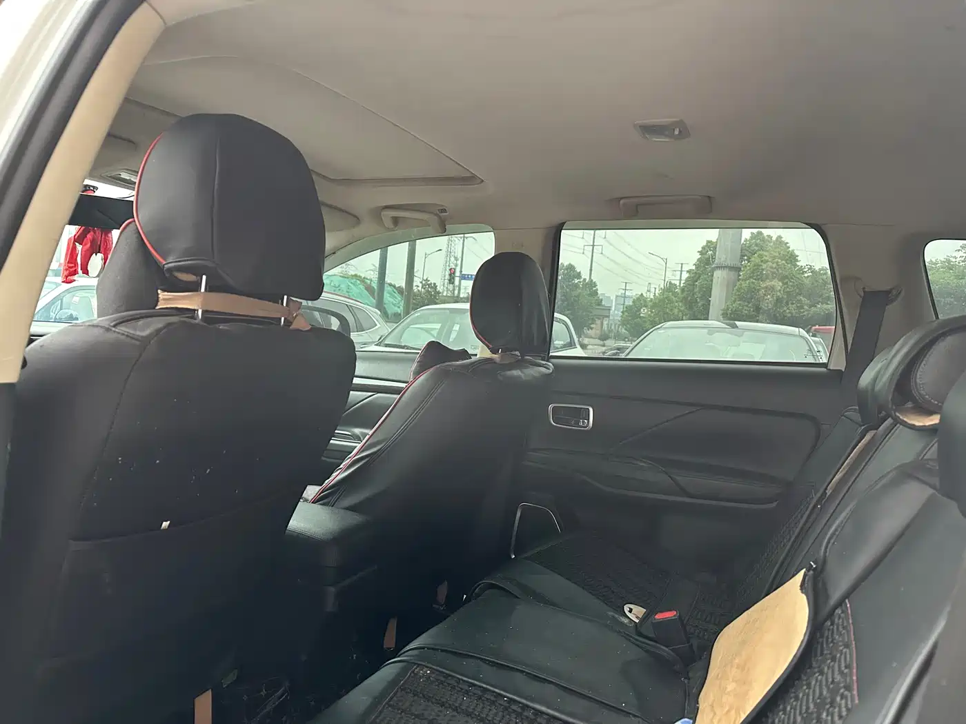 Mitsubishi Outlander 2018 2.0L 2WD Jiale Edition 7-seater фото 8