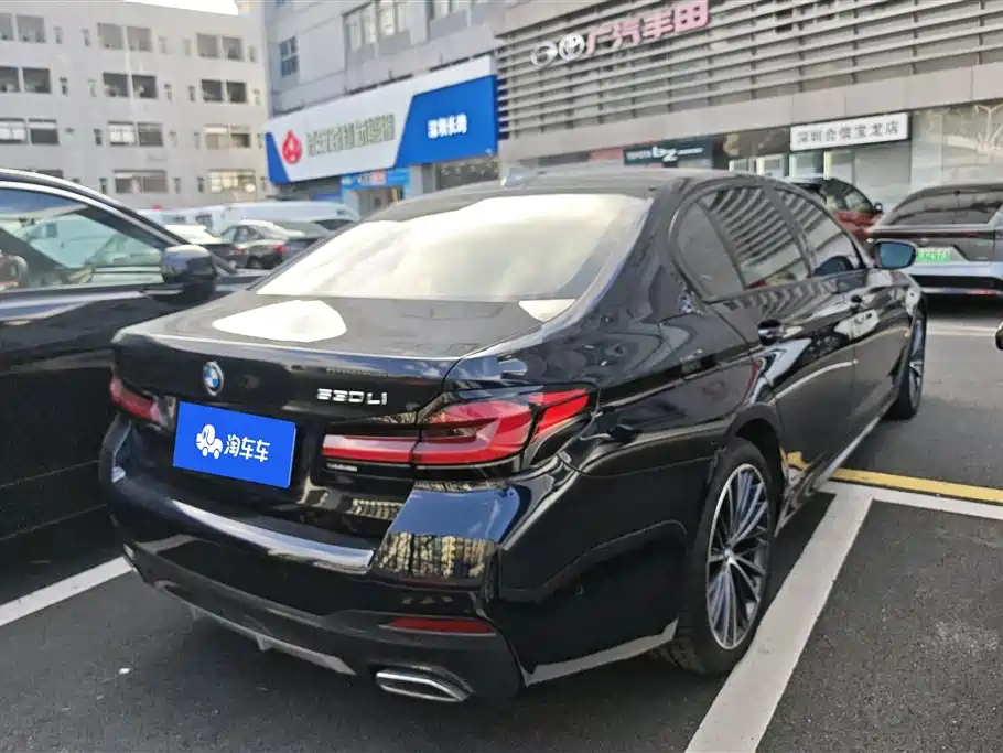 BMW 5 Series 2022 Facelift 530Li Leading M Sport Package фото 3