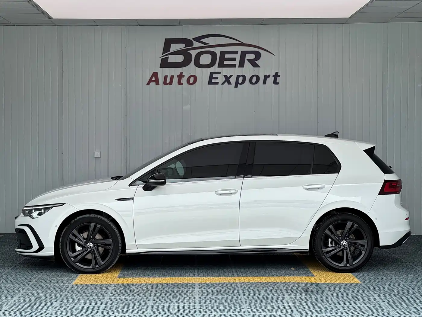 VOLKSWAGEN GOLF