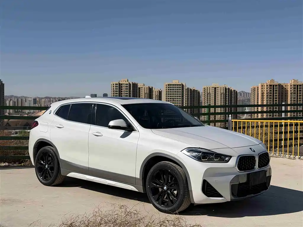 BMW X2 2023 sDrive25i M Off-Road Package фото 3