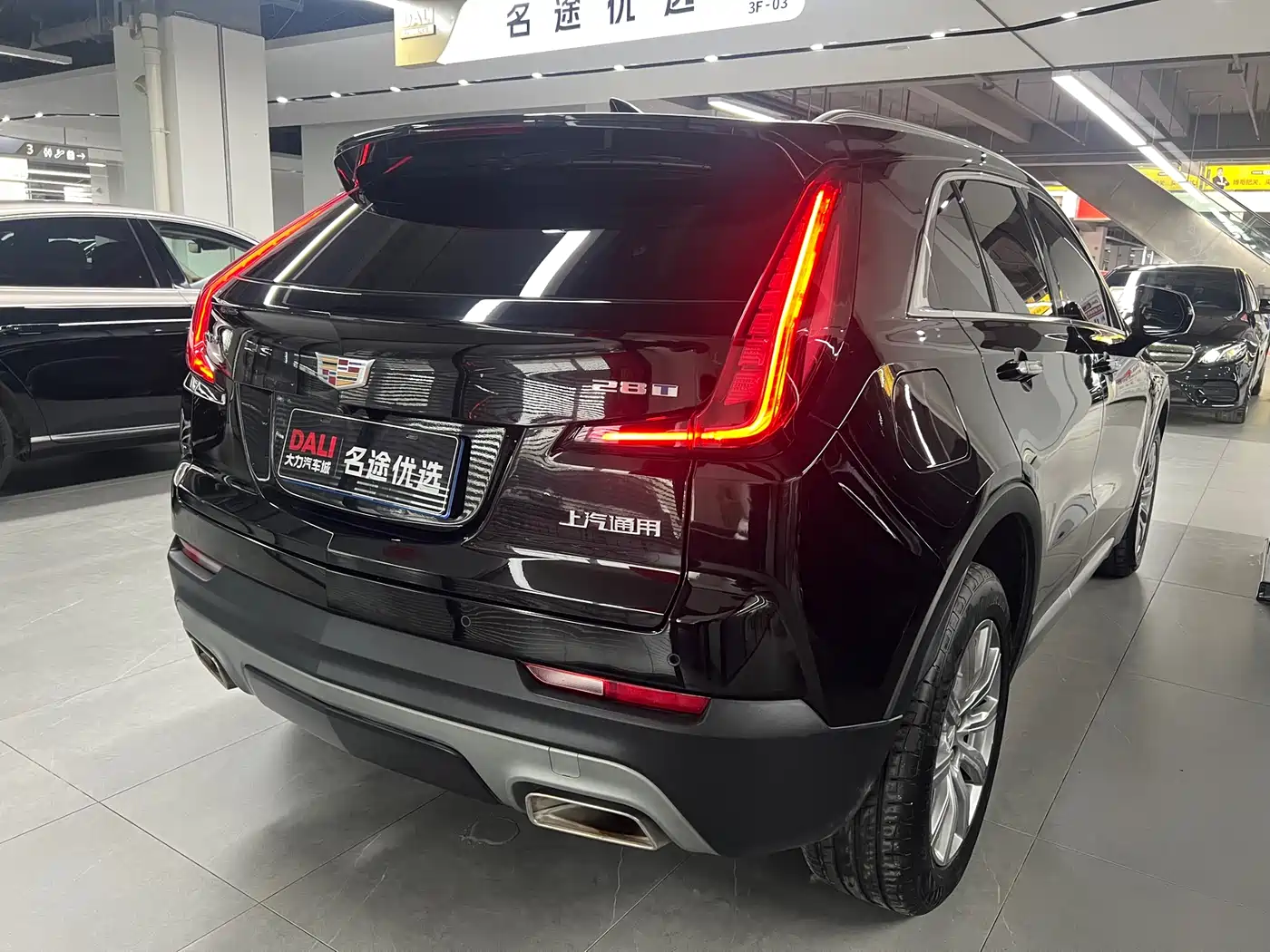 CADILLAC XT4