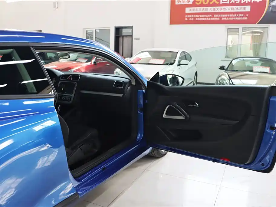 Volkswagen Scirocco 2014 1.4TSI Racing Edition фото 18