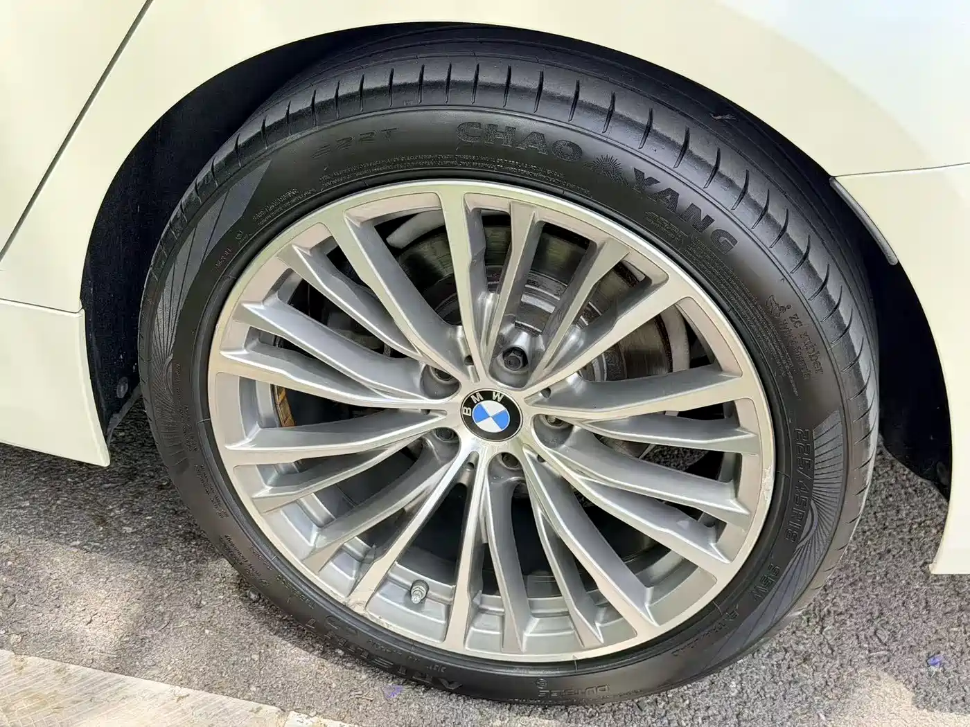 BMW 3 Series 2020 325Li Launch Edition фото 37