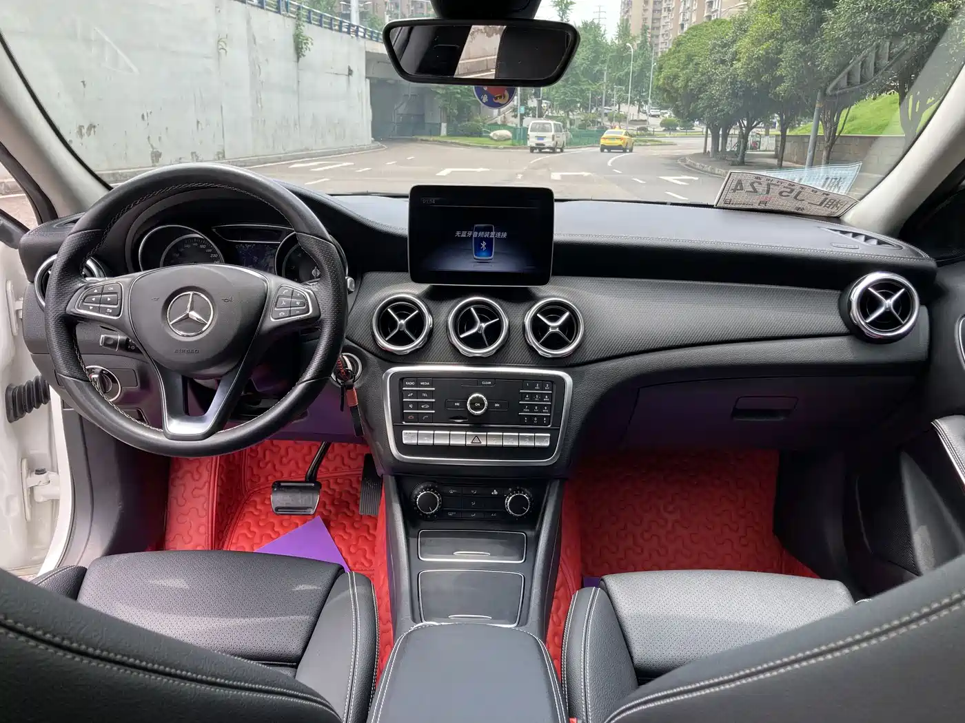 Mercedes-Benz GLA 2018 GLA 220 4MATIC Sport фото 8