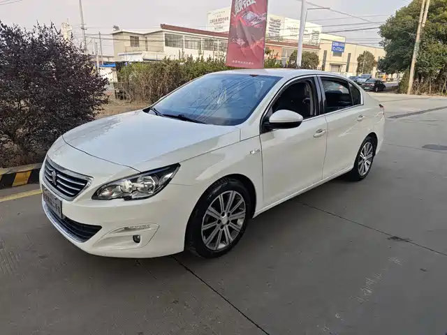 PEUGEOT 408