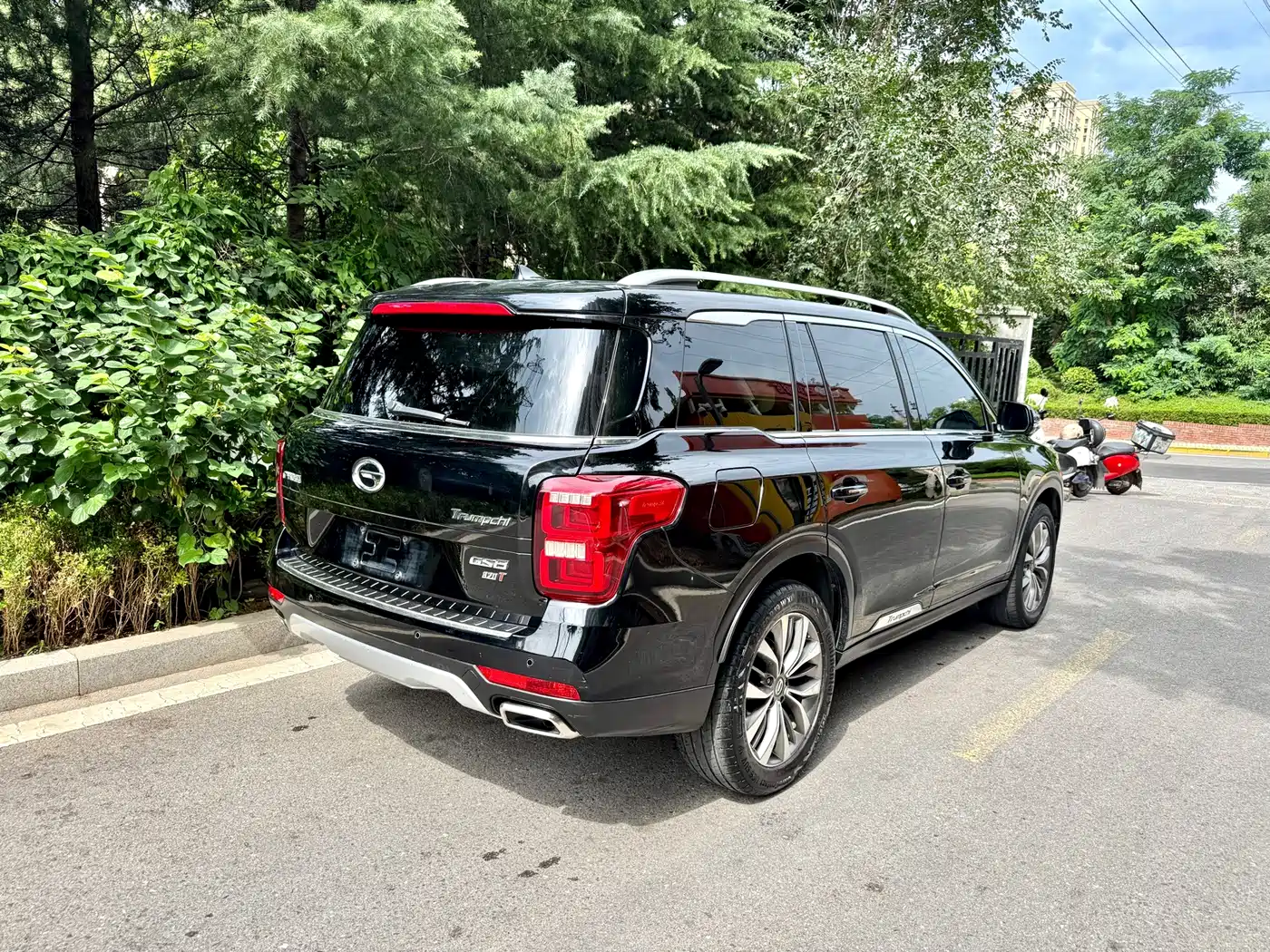 GAC Trumpchi Trumpchi GS8 2017 2017 320T 2WD Luxury Smart Connect (7-seater)