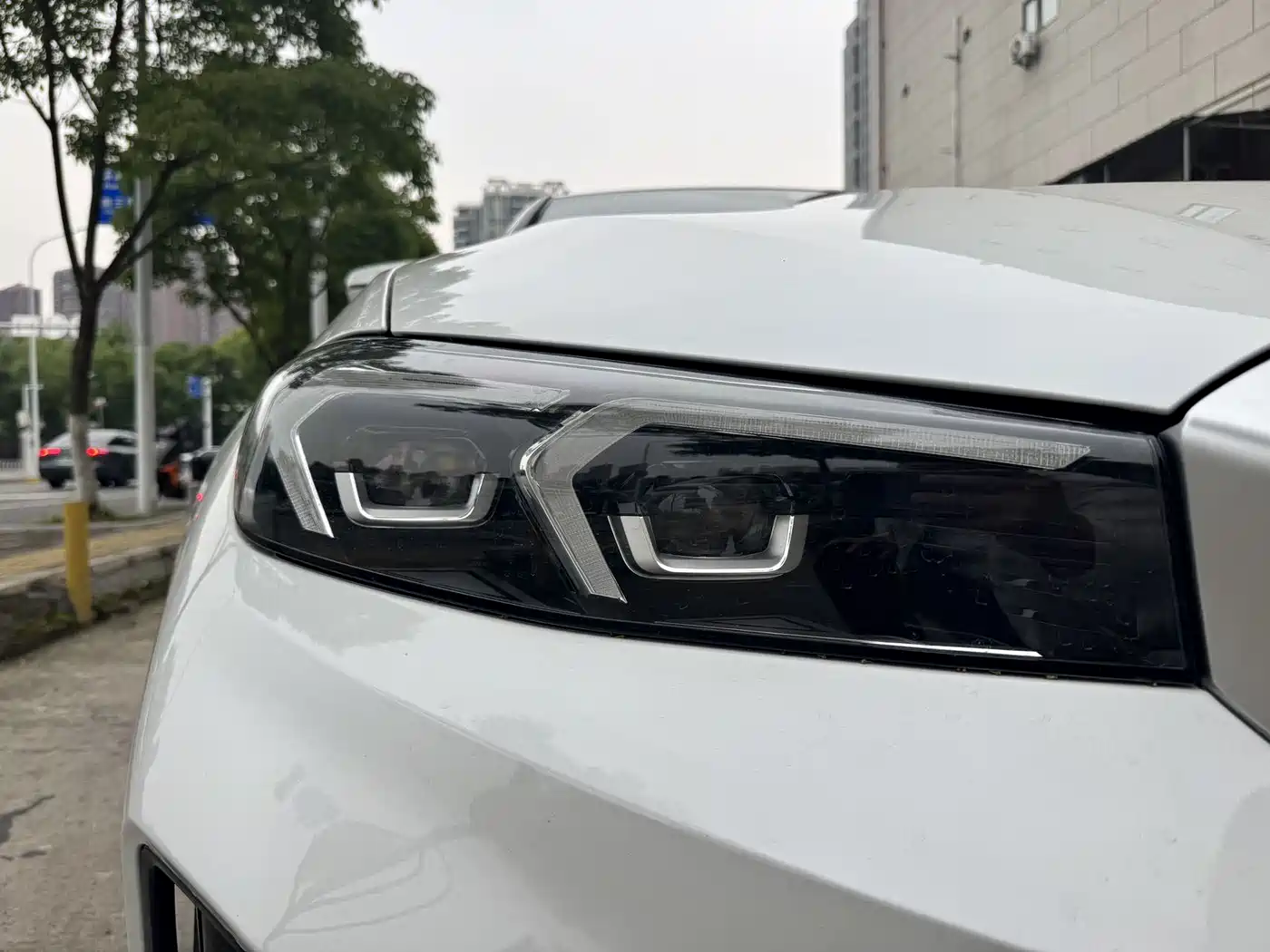 BMW i3 2024 eDrive 35 L фото 14
