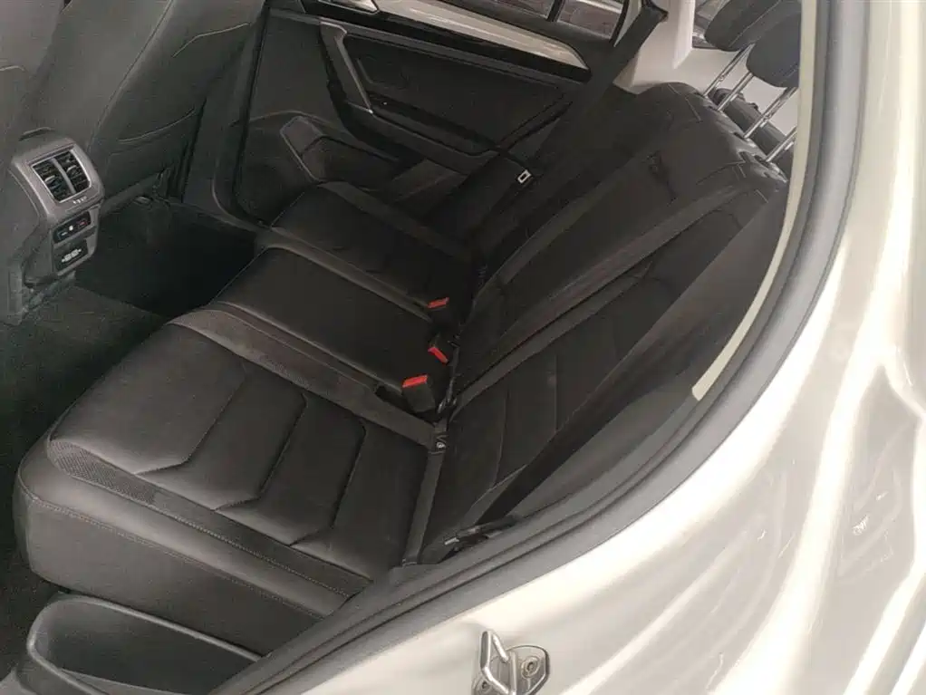 Volkswagen Tayron 2019 330TSI 2WD Luxury China VI фото 17