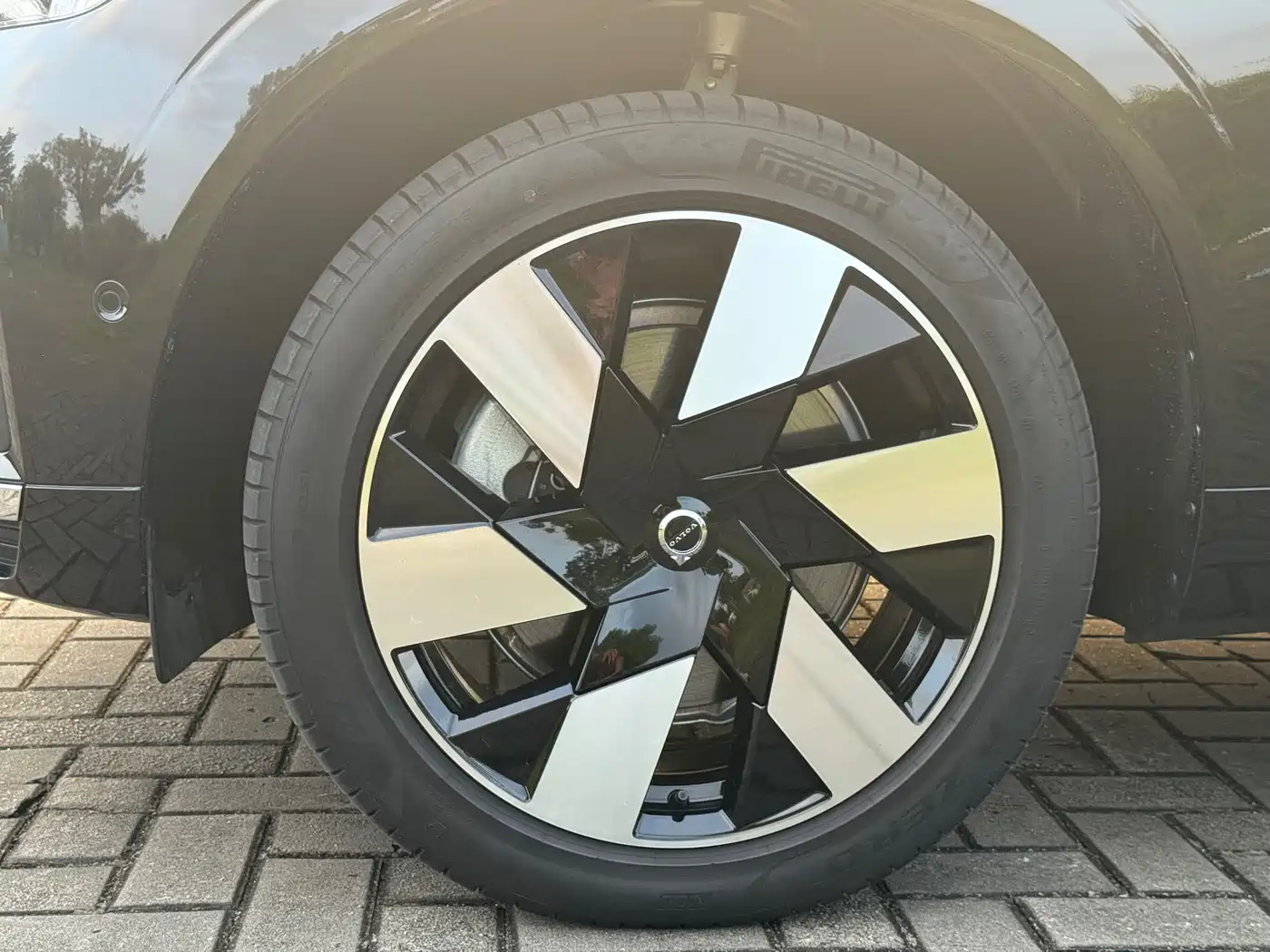 VOLVO XC60 PLUG IN HYBRID