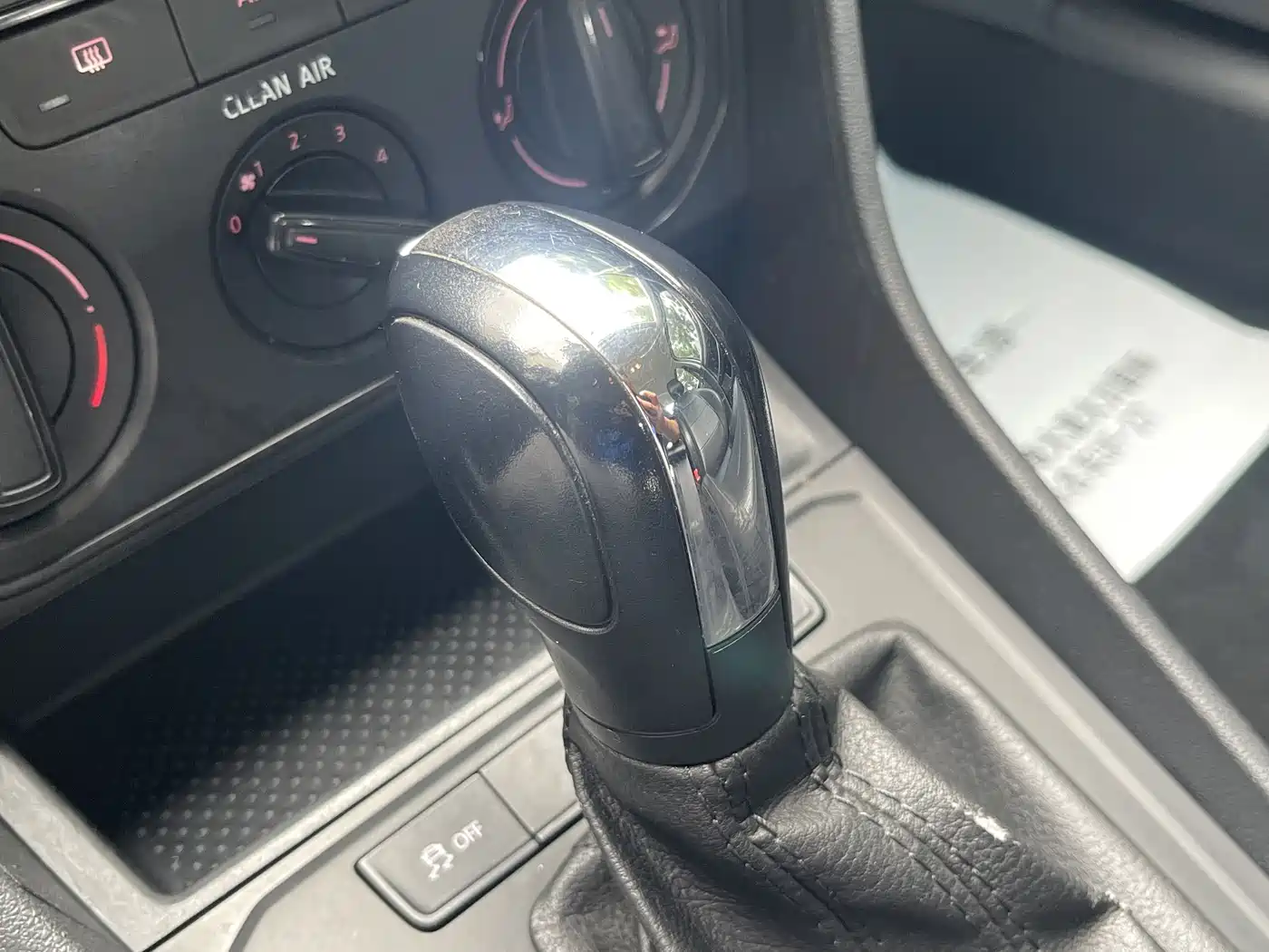 Volkswagen Lavida 2017 1.6L Automatic Trend Edition фото 12