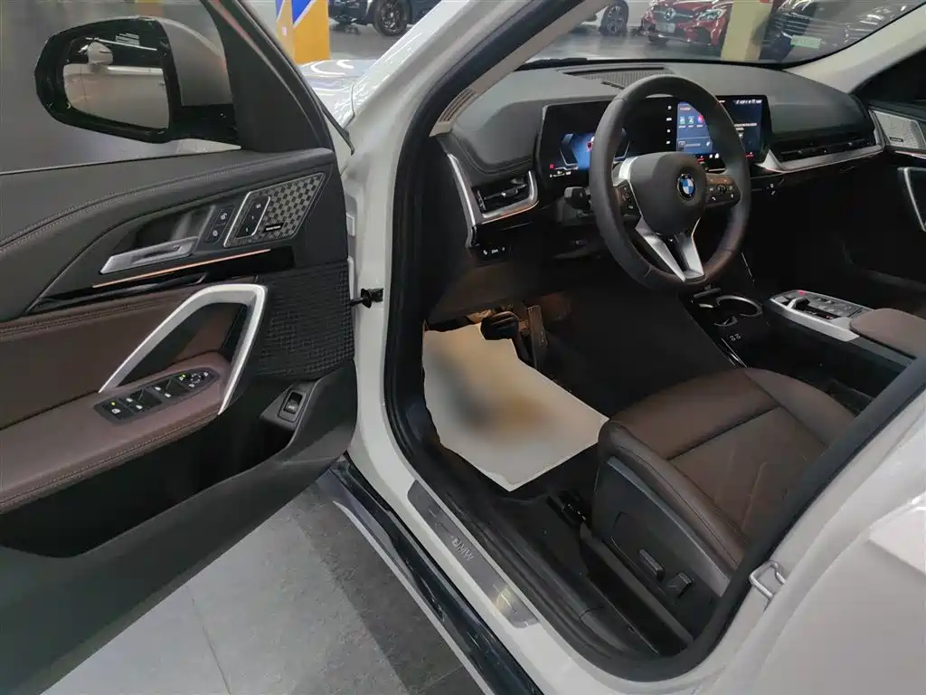 BMW X1 2023 sDrive25Li X Design Package фото 16