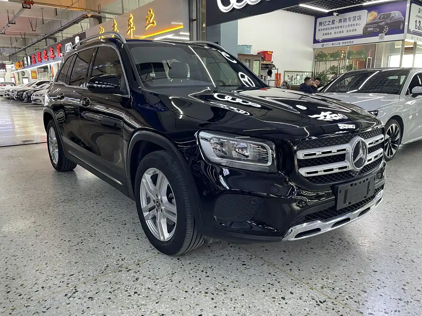Mercedes-Benz GLB 2022 Model GLB 180 Dynamic Edition фото 3