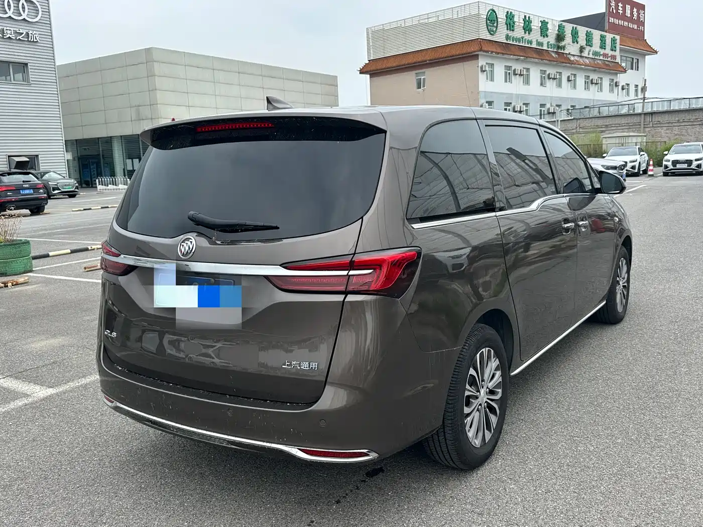 Buick GL8 2023 Land Business Class 652T Luxury фото 13