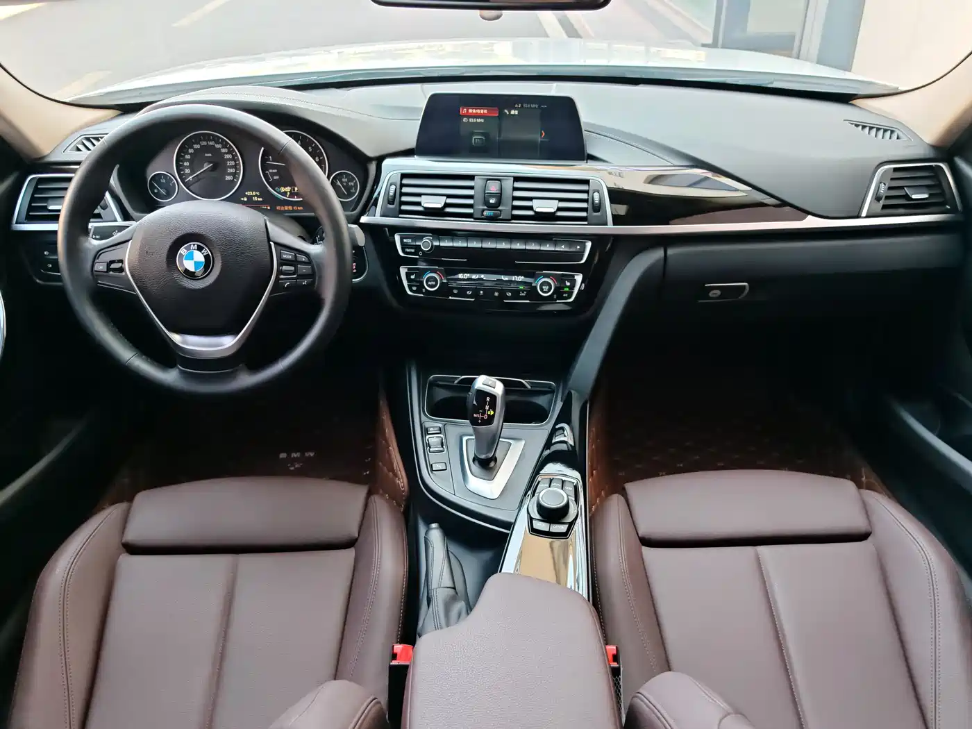 BMW 3 Series 2018 320Li Fashion Style фото 20