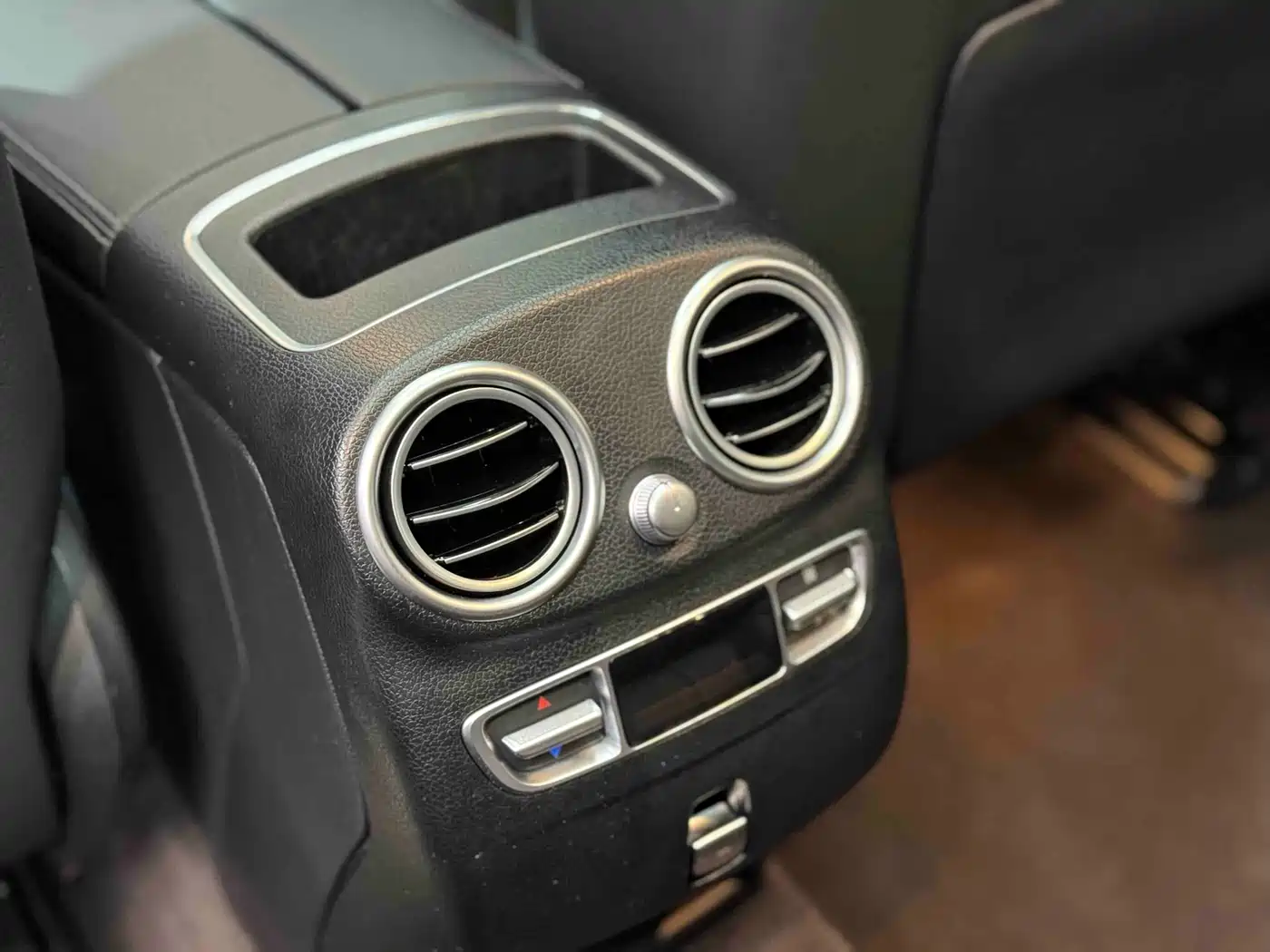Mercedes-Benz GLC 2022 Facelift II GLC 260 L 4MATIC Luxury фото 18