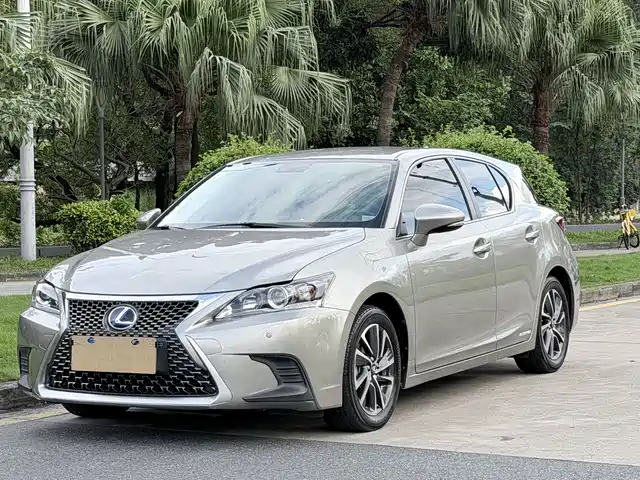  Lexus Lexus CT 2017 CT200h Elite Edition Monochrome China V