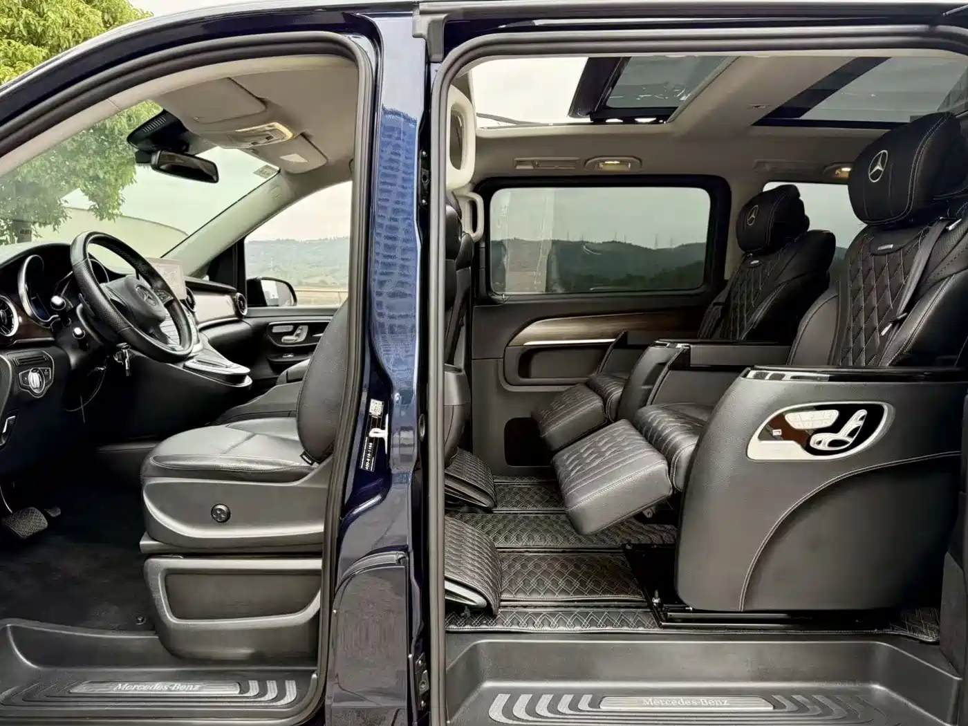 MERCEDES-BENZ V-CLASS