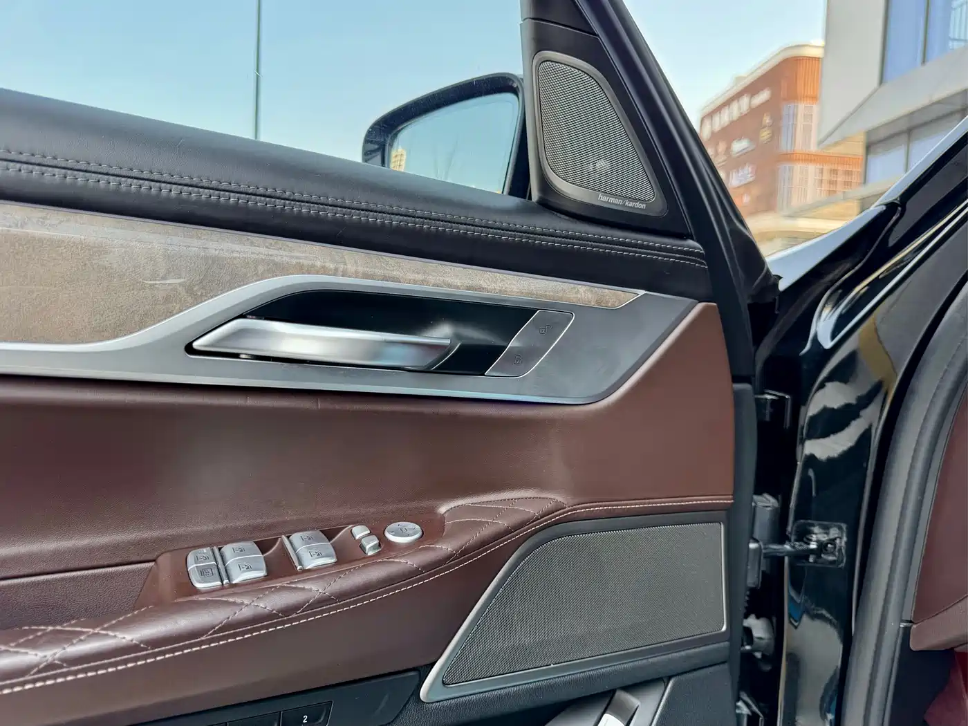 BMW 7 Series 2019 740Li Leading Luxury Package фото 10