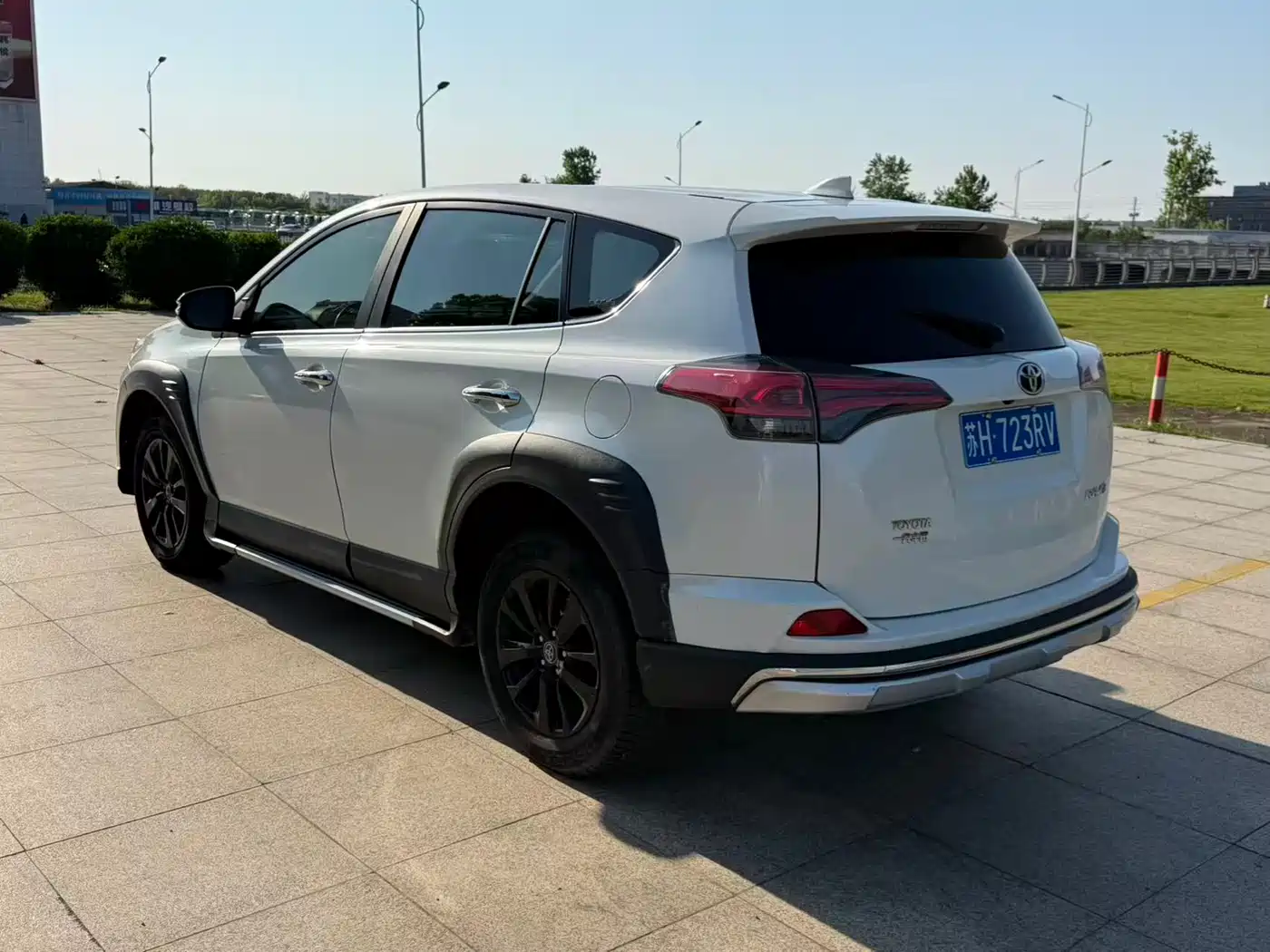 Toyota RAV4 Rongfang 2019 2.0L CVT 2WD Style X Limited Edition China VI фото 7