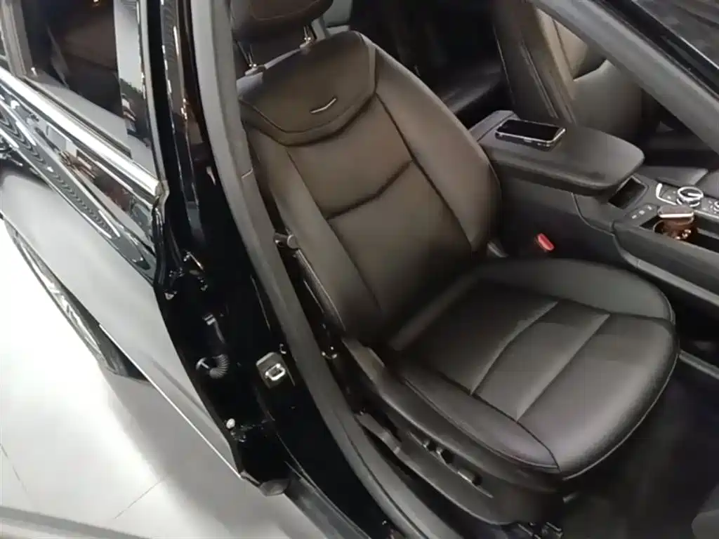 Cadillac XT5 2021 2.0T 4WD Luxury Edition фото 24