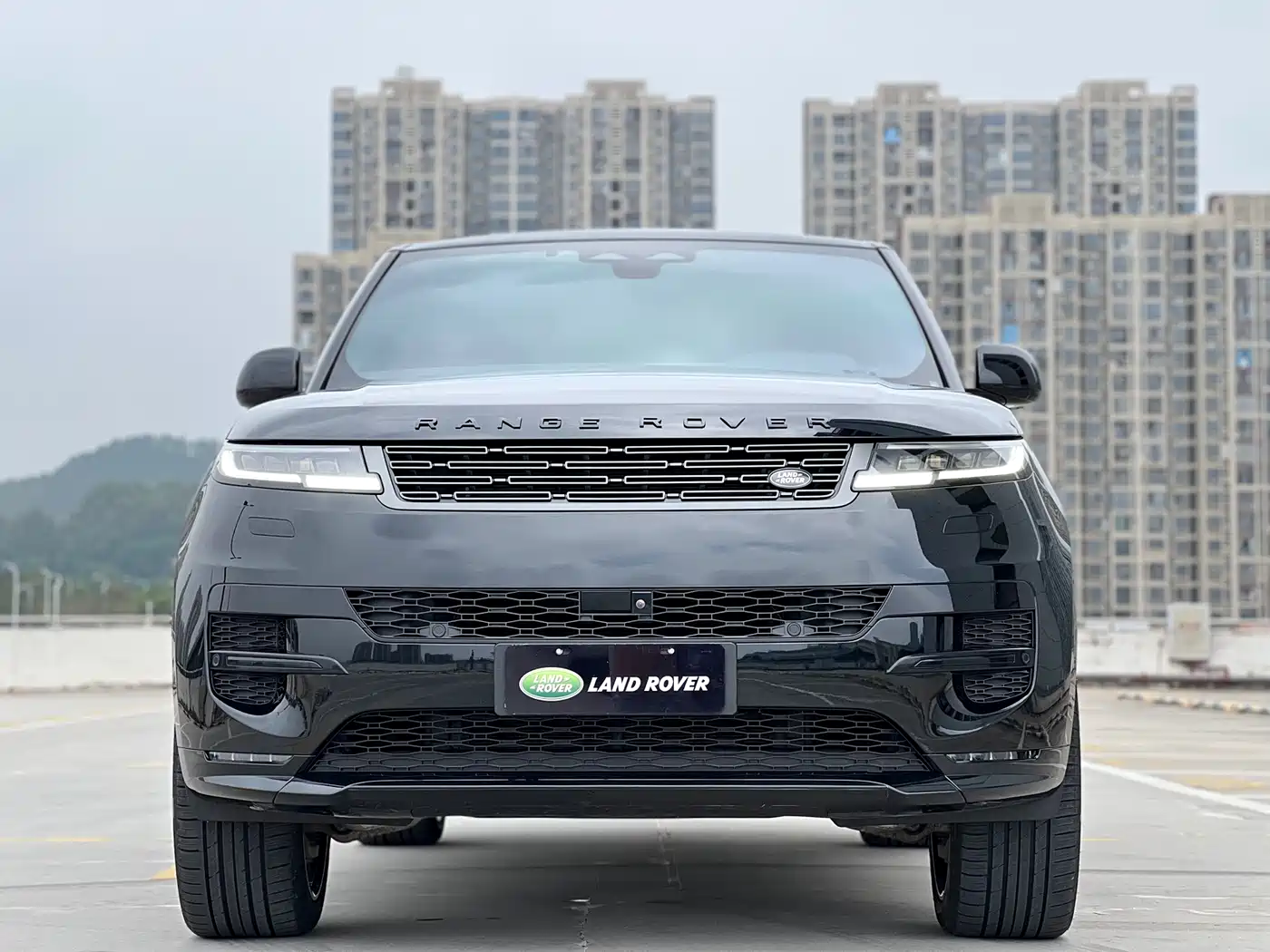Land Rover Range Rover Sport 2023 400PS Dynamic SE фото 2
