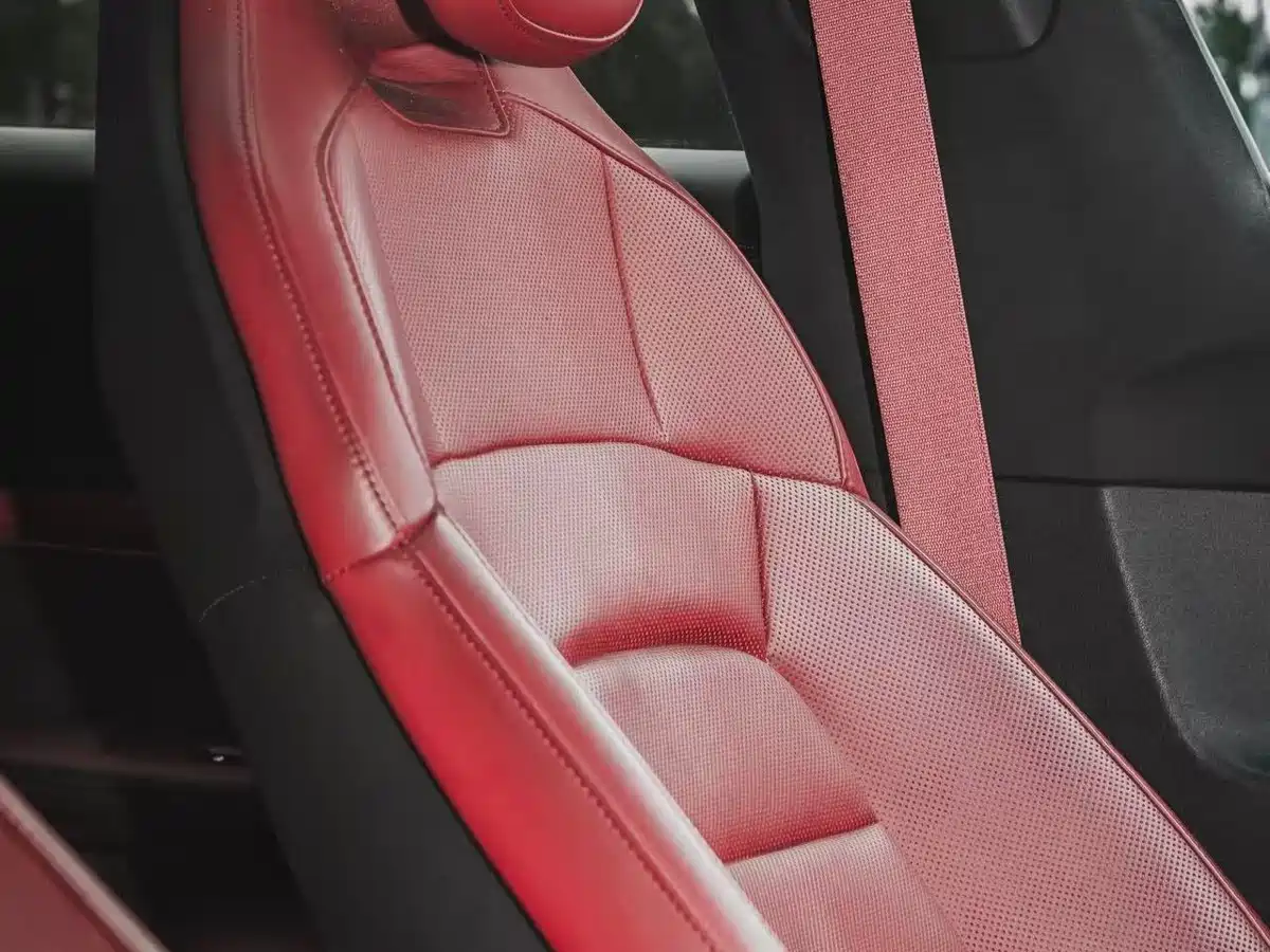 صورة 11 - Porsche Taycan