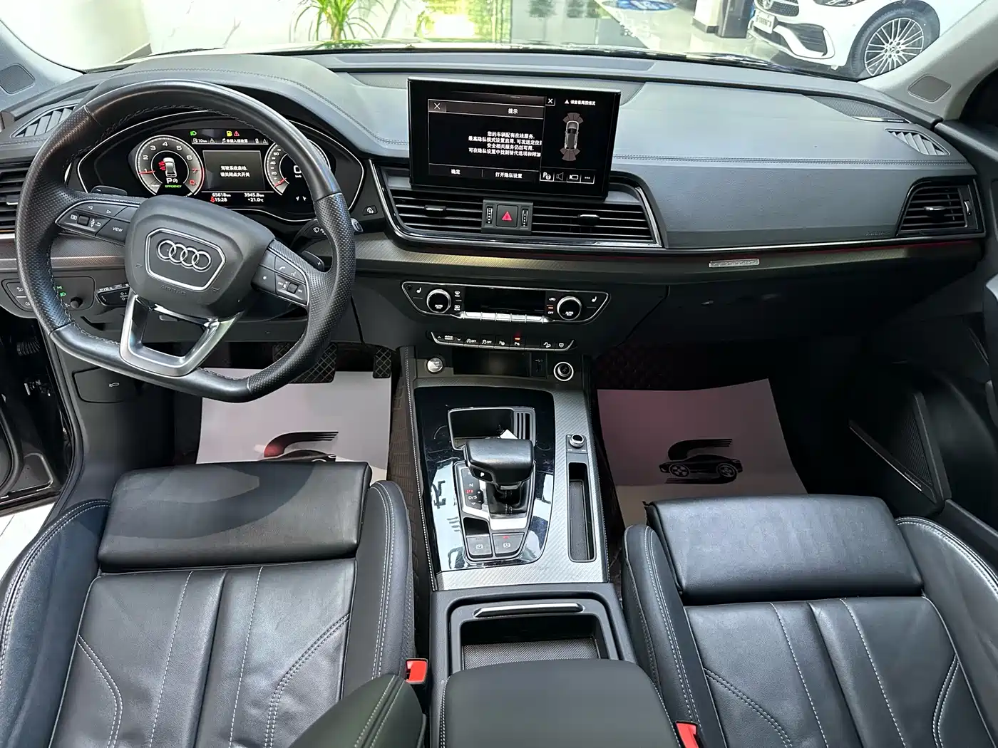 Audi Q5L 2022 45T Luxury Dynamic фото 6