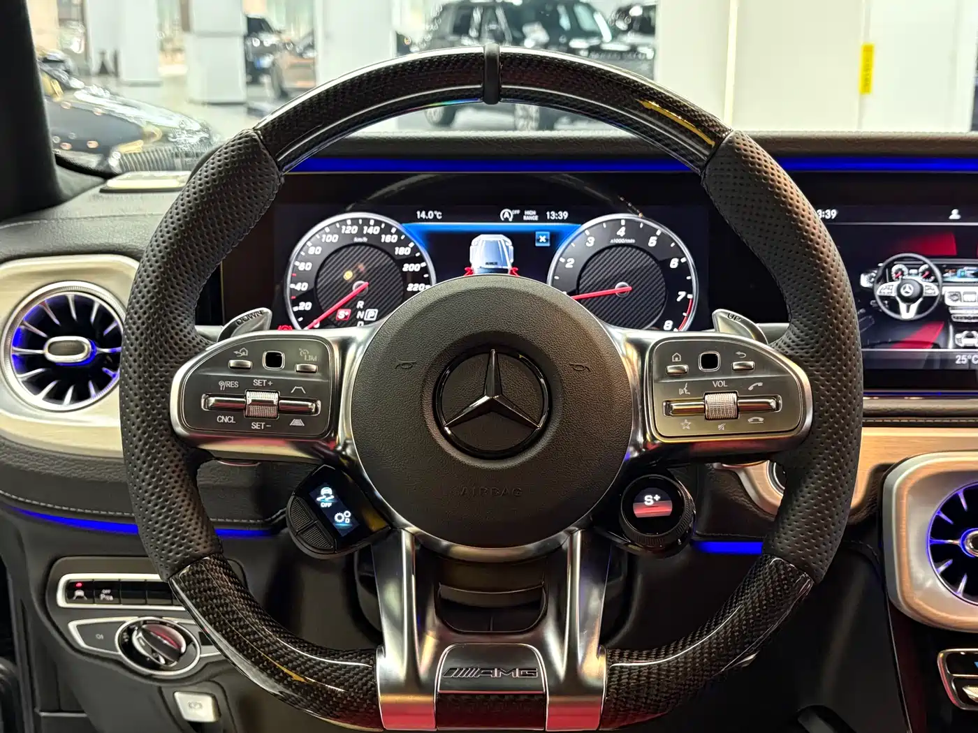Mercedes-Benz G-Class AMG 2022 AMG G 63 фото 19