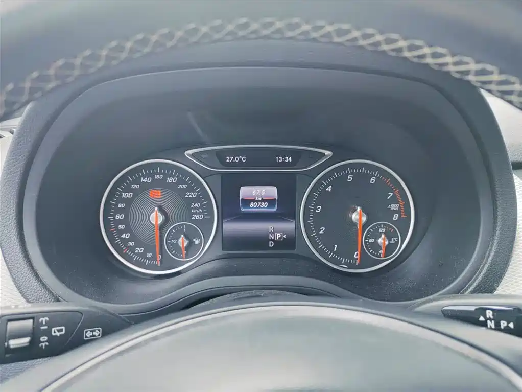Mercedes-Benz B-Class 2018 B 200 Sport фото 12