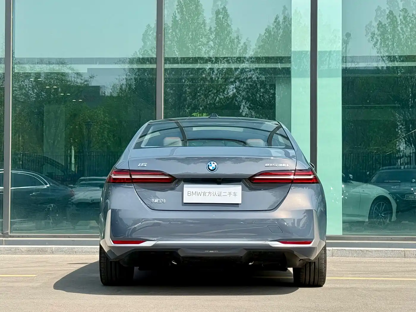 BMW i5 2024 eDrive 35L Premium Luxury Package фото 7