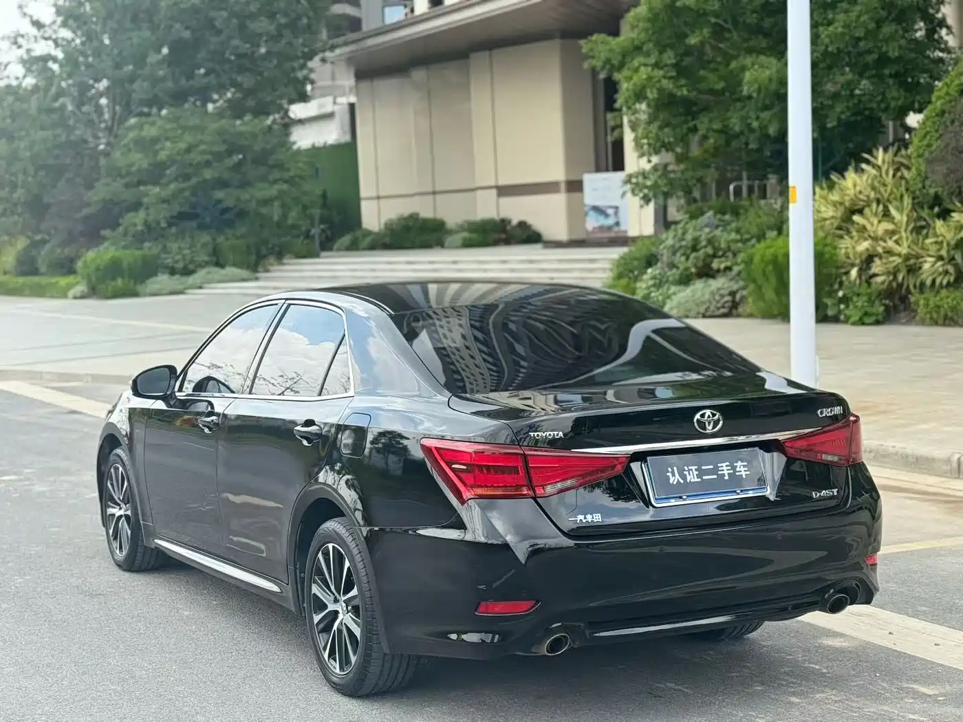 Toyota Crown 2018 2.0T Fashion Edition фото 7