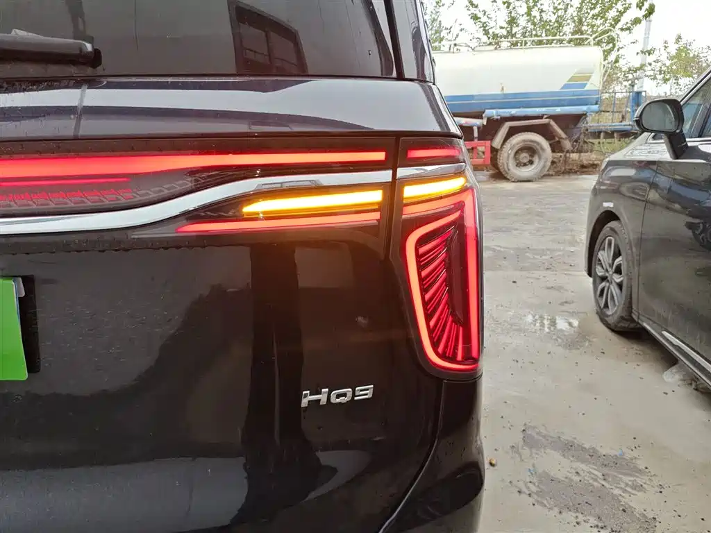 Hongqi HQ9 2023 2.0T Smart Connect Flag Enjoy Edition фото 8