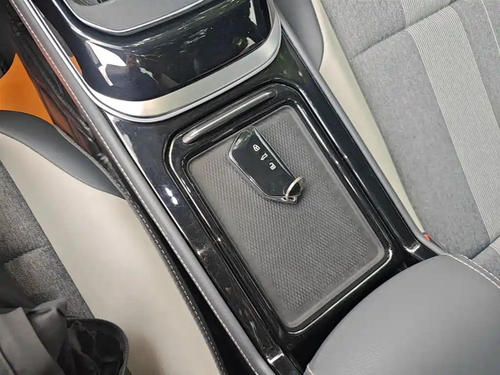 Volkswagen ID.4 CROZZ 2022 Long Range PURE+ Edition фото 9