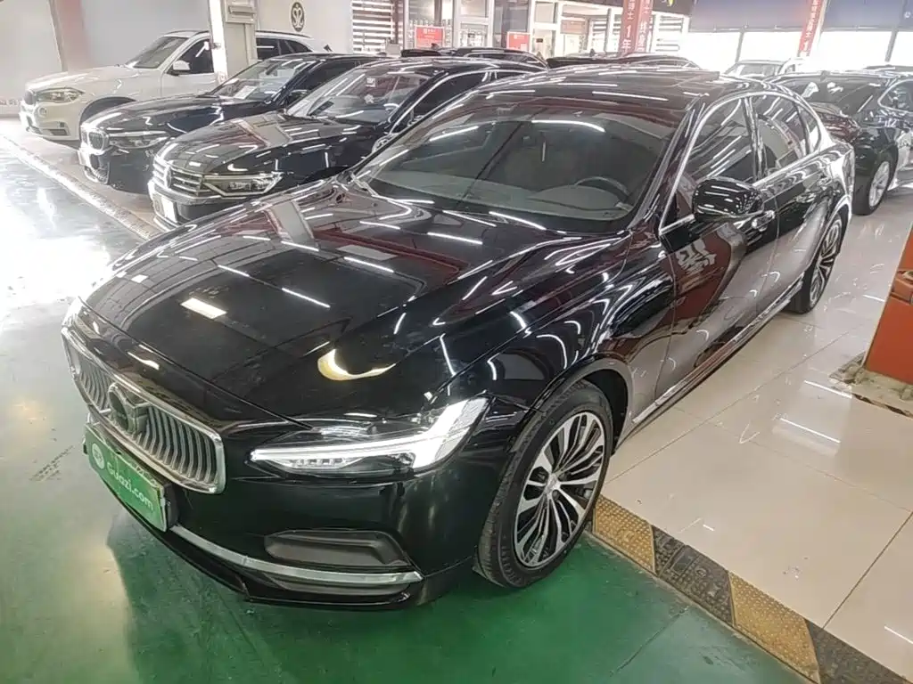 Volvo S90 2023 B5 Intelligent Comfort Luxury Edition