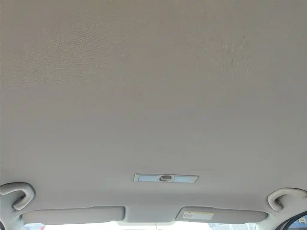 Volkswagen Lavida 2013 Facelift Classic 1.6L Automatic Trend фото 18