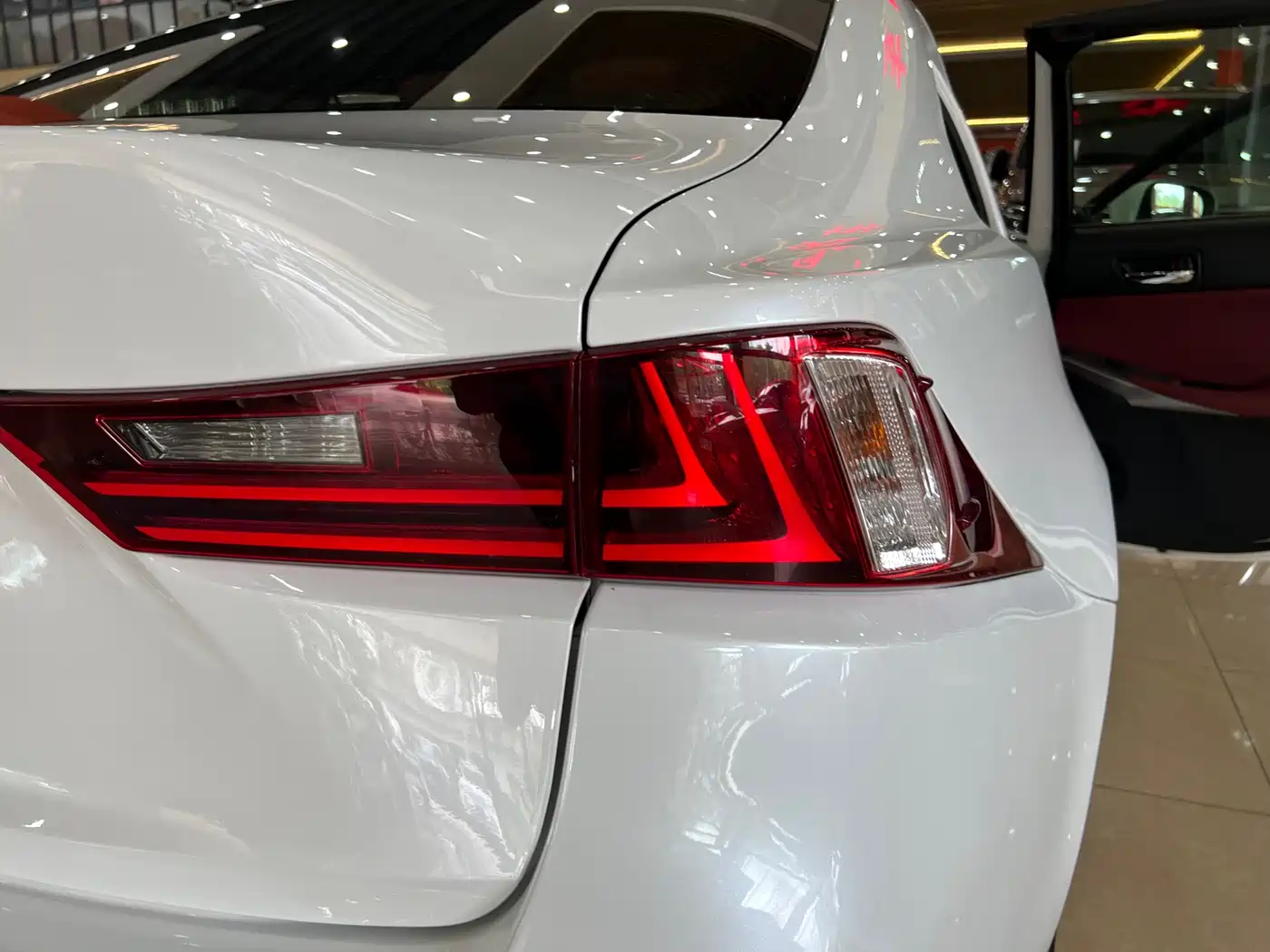 Lexus IS 2013 250 F SPORT фото 18