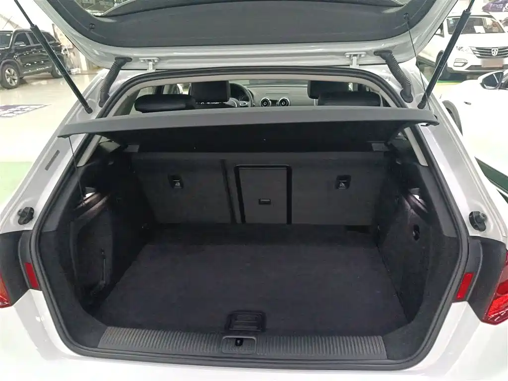 Audi A3 2016 Sportback 35 TFSI Style фото 19