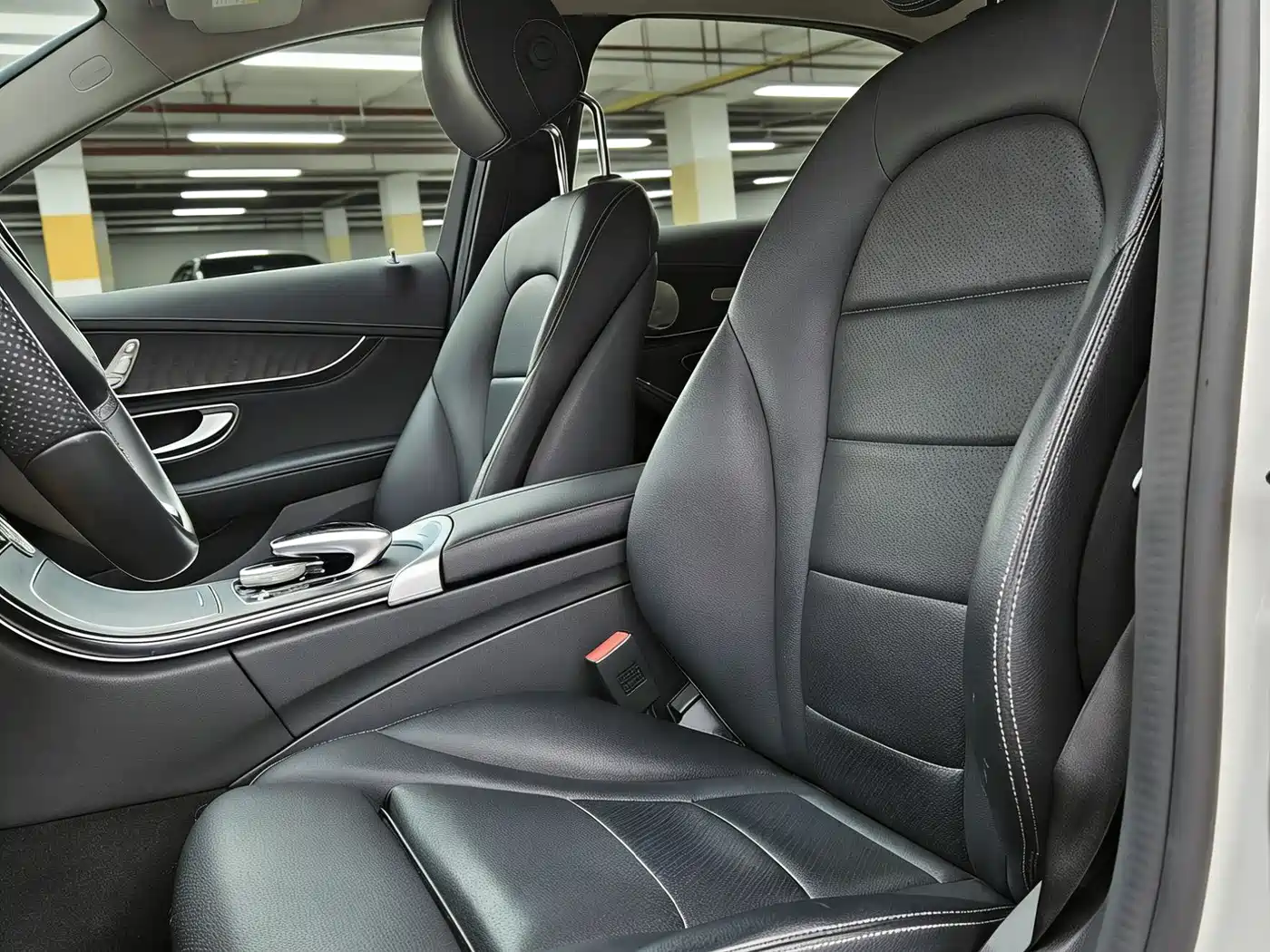 Mercedes-Benz C-Class 2017 C 180 L Sport фото 4