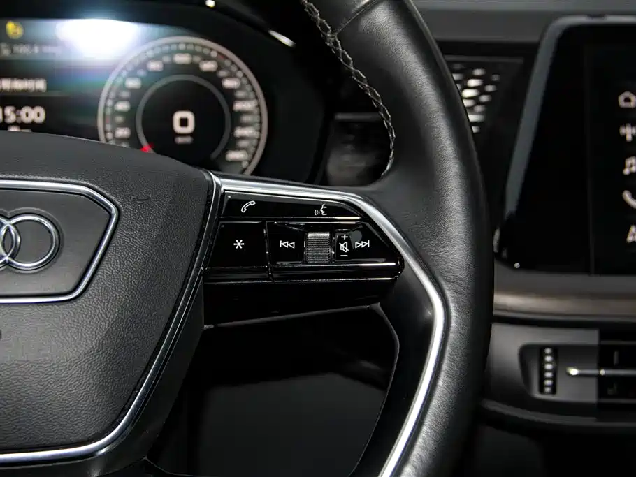 Audi Q6 2024 2024 40 TFSI quattro Cloud View Yulin Package 7-seater